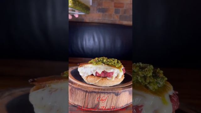 Angus Beef Burger with Chimichurri sauce #burgers #chimichurri #cheeseburger #beefburger #burger #1 смотреть онлайн