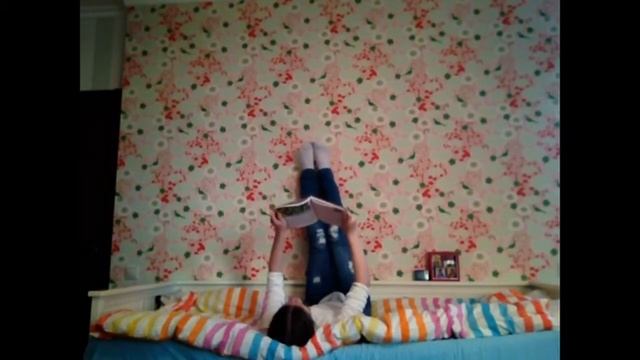 Как я читаю книги:D. (видео для поднятия настроения);)