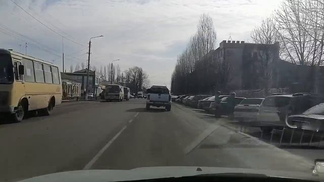 Вы такое видели? Собаки в кузове авто, хорошая дресура. смотреть онлайн