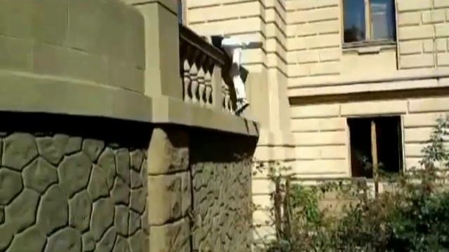 Le-Parkour Team F4R: Meet Robin! смотреть онлайн