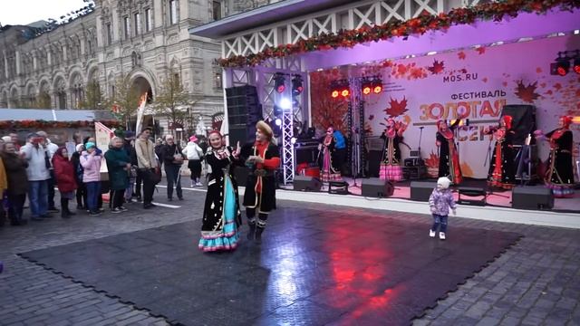 Ансамбль "Ак Тирма" на фестивале "Золотая осень" г. Москва смотреть онлайн
