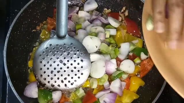 Paneer Chilli Manchurian Recipe || Crispy and Tasty || THE MENU MAKER'S смотреть онлайн