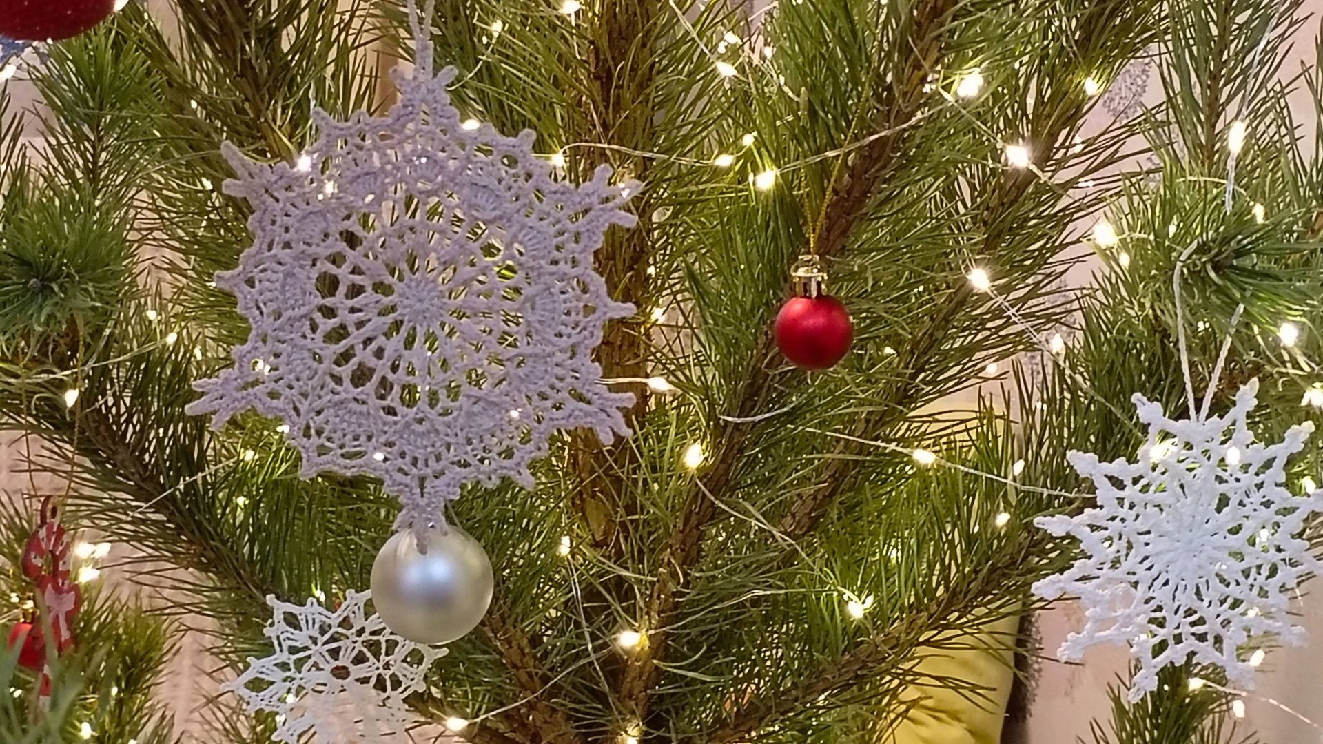 С Новым годом , Друзья мои ! Итоги вязального года . смотреть онлайн