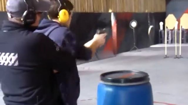от груди-в боевое положение зиг-зауер смотреть онлайн