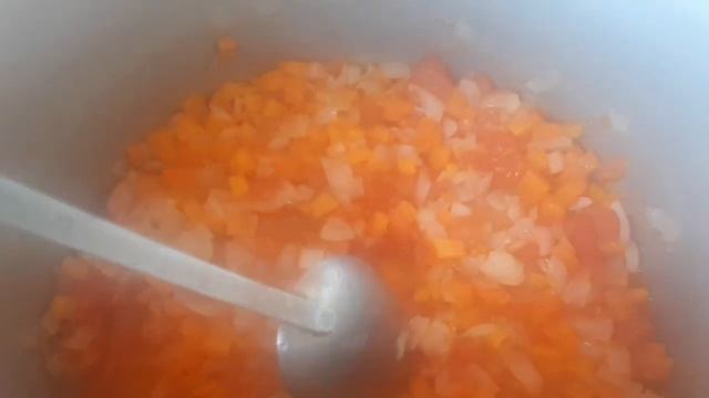 Свидание на кухне. Готовим заготовку рассольника. смотреть онлайн