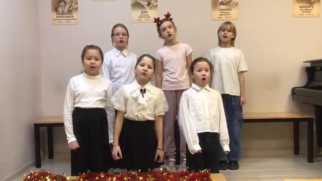 6 мл.хор Александрова Шёл по лесу Дед Мороз смотреть онлайн