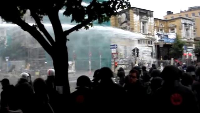 Demo Hamburg 28.Mai Rote Flora Schanze G8 Blockade смотреть онлайн