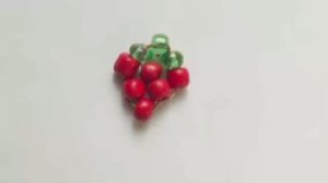 Клубника из бисера для начинающих.(день 1)