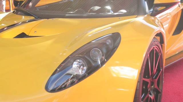 2016 Hennessey Venom GT Spyder - 2015 SEMA Show смотреть онлайн