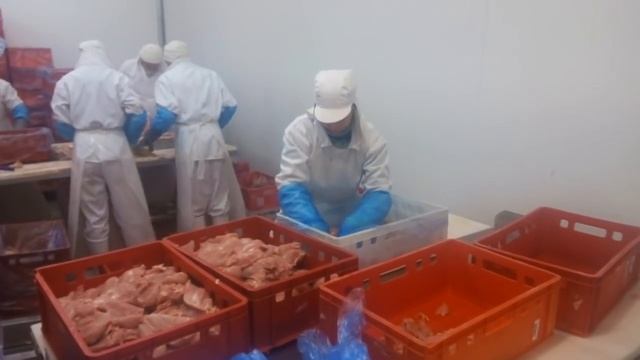польша разделка курей смотреть онлайн