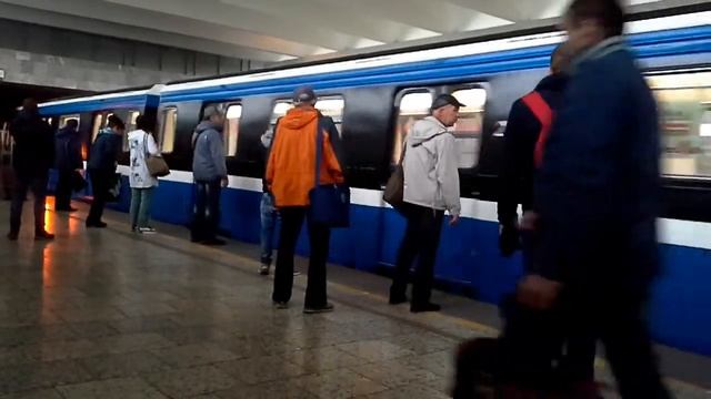 Появился новый Юбилейный с дверями смотреть онлайн