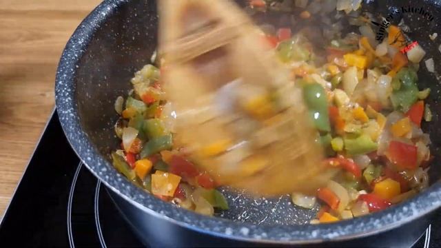 Тайната на перфектните пилешки кебапи! С рецепта за Уникален сос 😋 смотреть онлайн