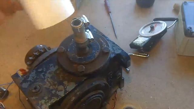 About Radio 80 part 12 Mounting the antenna rotator motor смотреть онлайн