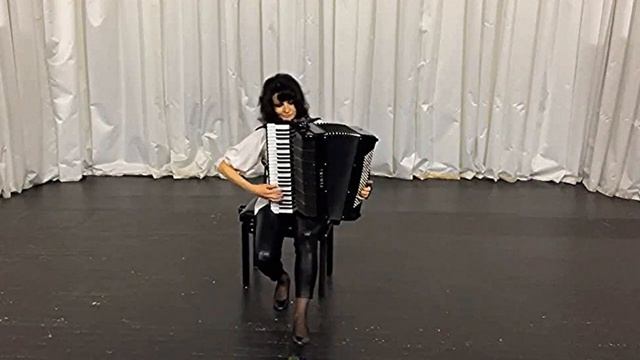 Ален Музикини - Ришар Гальяно "Песня для Джо" Играет Евгения Бурякова (аккордеон)