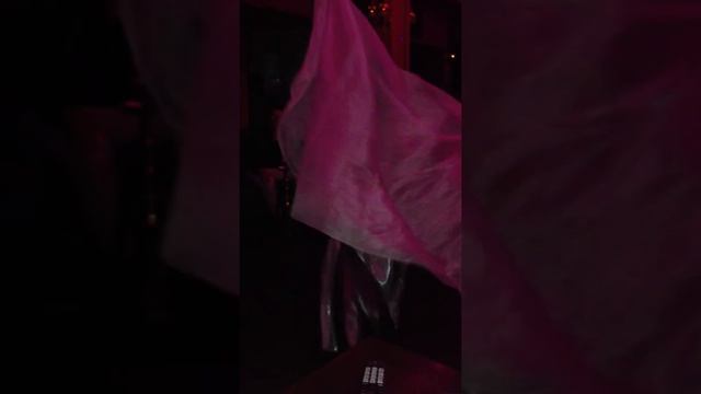 Jehans Performance at La Lune Part 1 смотреть онлайн