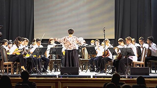 Детский оркестр русских народных инструментов ДШИ р.п.Линёво. Руководитель и дирижер Силантьева Н.А.