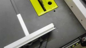 Обзор распиловочного станка Ryobi RTS1800EF-G.