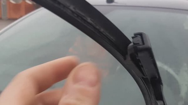 как поменять щетки стеклоочистителя на лада веста