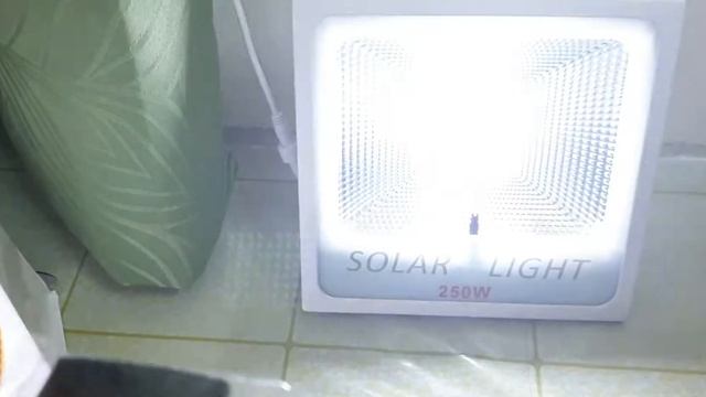 Part 3 (Solar Flood LED 250W Panel Demonstration) смотреть онлайн