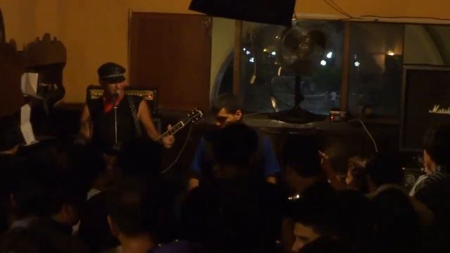 Cesar N - Todos van al Cementerio - Valentino Bar смотреть онлайн