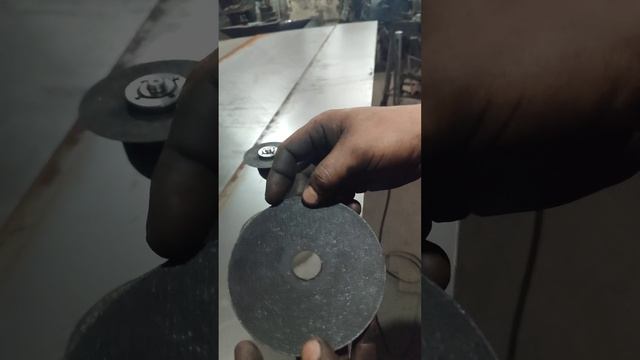 Почему я  ставлю диски не правильно ?