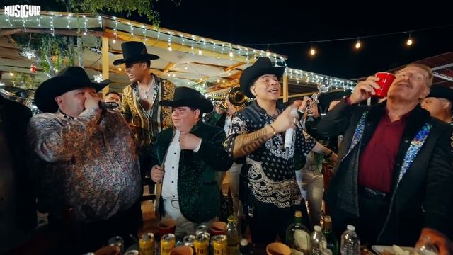Grupo Firme - Banda Carnaval - El Coyote Y Su Banda Tierra Sinaloense - Te Vas Amor (Video Oficial смотреть онлайн