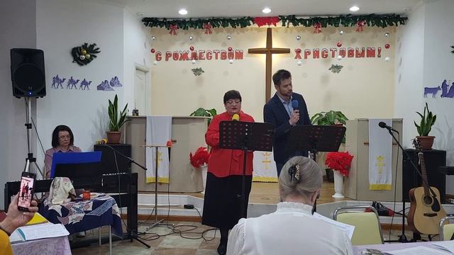 Песня "Родился, родился Спаситель Христос" || Анна Шульга и Дмитрий Коробцов