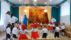 Дождик кап-кап-кап  тук-тук-тук