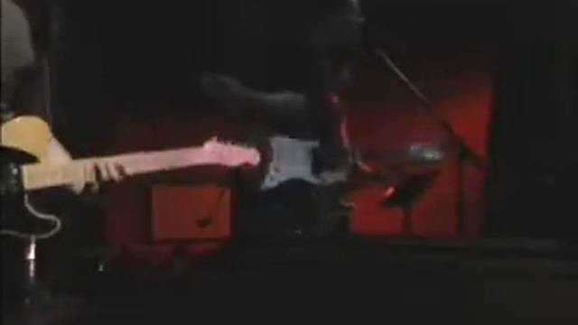 The Cyclops - Ambulance (Live at Blue Train Club) смотреть онлайн