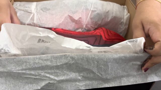 Unboxing Adidas Derrick Rose Son Of Chi 2.0 Shoes | Krishna Thanki смотреть онлайн
