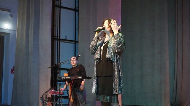 "Мама". Музыка и исполнение: Лариса Андреева. Слова: Ольга Загоруйко. Концерт. г. Козельск смотреть онлайн