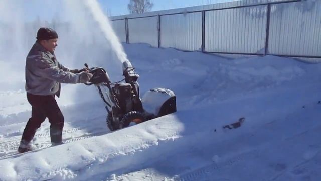 Обзор снегоуборочника McCulloch. 6 лет эксплуатации в Ярославской области (28.02.2021) смотреть онлайн