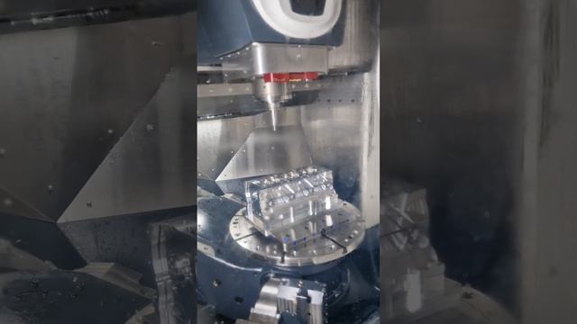 How does a 3D printer in aluminum work 🤔 смотреть онлайн