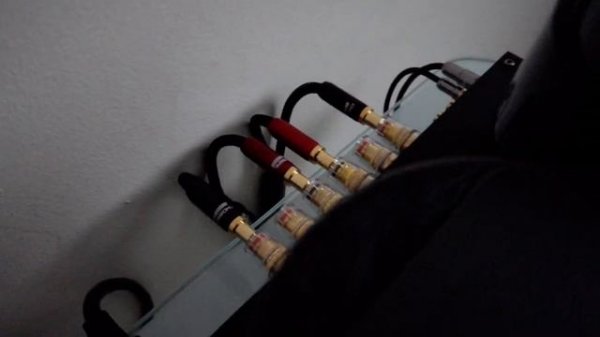 yaquin 13s tube amp, choseal 5108 cable, Acoustic Research AR-2ax (refoamed)