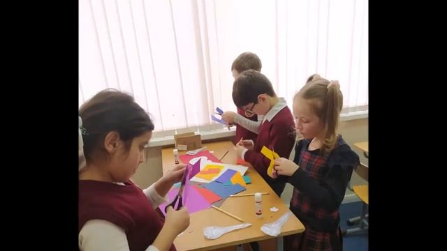 Разноцветный подарок смотреть онлайн