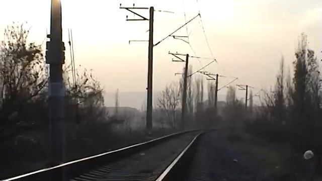 Электричка Ташкент - Ходжикент снято из Газалкента смотреть онлайн
