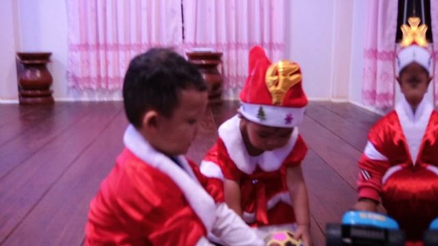 Life in Cambodia: Pre-Christmas Party in Prey Kanlaong Village, Prey Veng Province (2023) смотреть онлайн