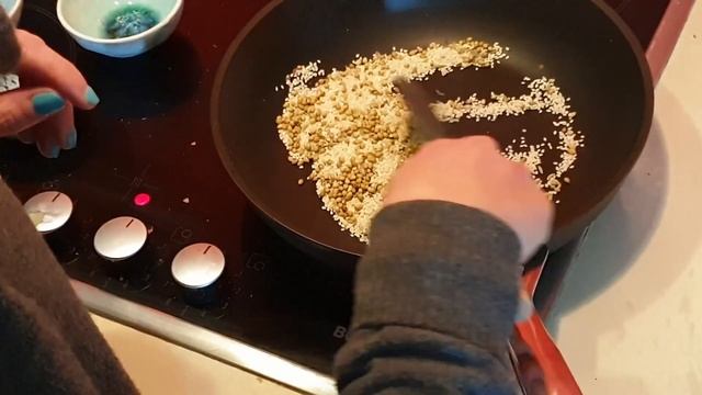 Dukkah - the Egyptian nut spice you didn't know you needed! смотреть онлайн