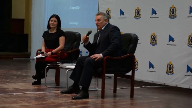 Шпорт на встрече с молодежью Комсомольска смотреть онлайн