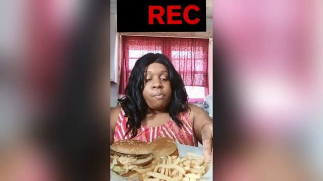 2 Big Mac#2 McChicken on deck... Mukbang| Fries ketchup and mayo: White plate|Pink and orange shirt смотреть онлайн