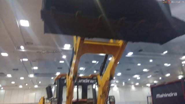 MAHINDRA EARTHMASTER VX 2018 BS4 смотреть онлайн