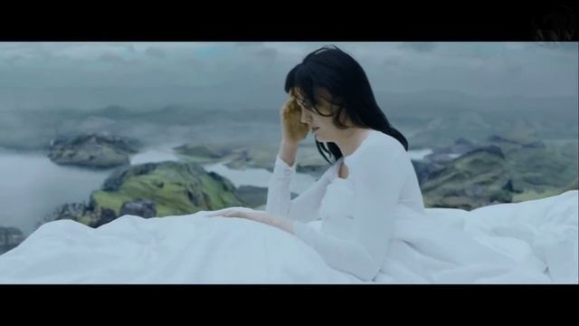 Tarja Turunen - Falling Awake (feat. Joe Satriani) смотреть онлайн