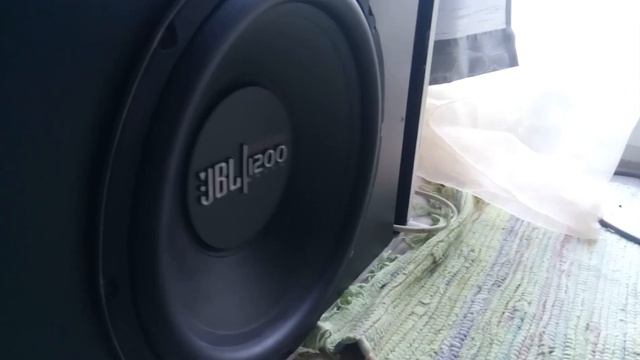 JBL GT-X1200 в ФИ коробе в квартире или "Привет, соседи!" смотреть онлайн