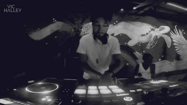 VicHalleyGoa #4 - Live @ Cafe Lilliput, Goa смотреть онлайн