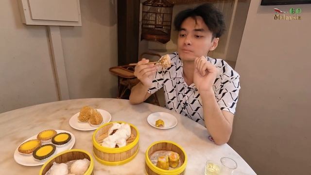 吉隆坡品泉茶室 - 用竹炭来烹制的特色蛋挞，你吃过吗？ смотреть онлайн