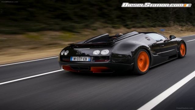 Bugatti Veyron Super Sport vs Pagani Zonda Cinque Roadster Choose your fav! смотреть онлайн