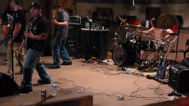 Deathroned "A World Left To Rust" смотреть онлайн