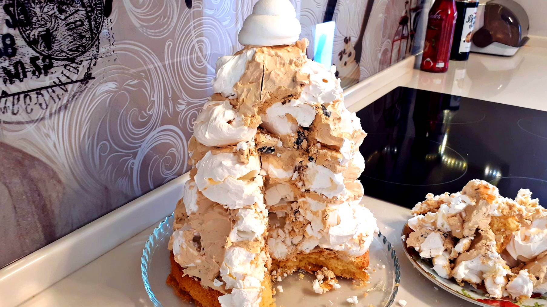 Идеальный Торт Графские Развалины из хрустящего безе со сгущёнкой! смотреть онлайн