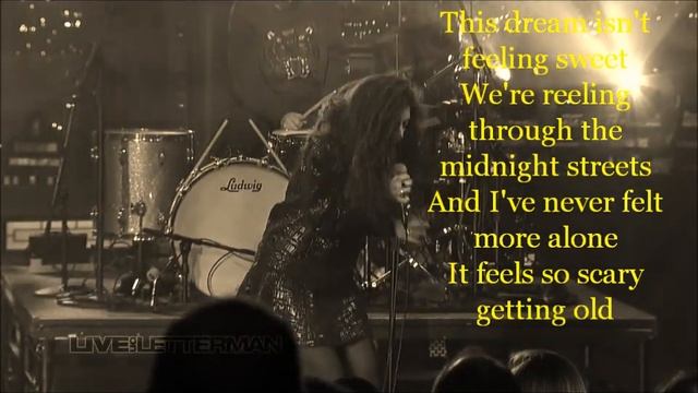 Lorde- Ribs Lyrics HD With Video смотреть онлайн