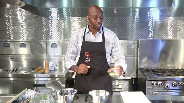 Learn How to Make Salmon Tartar with ChefRLI смотреть онлайн